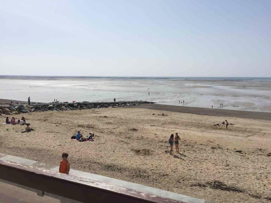 Les Iles Vue Sur Mer Agon-Coutainville Exteriör bild